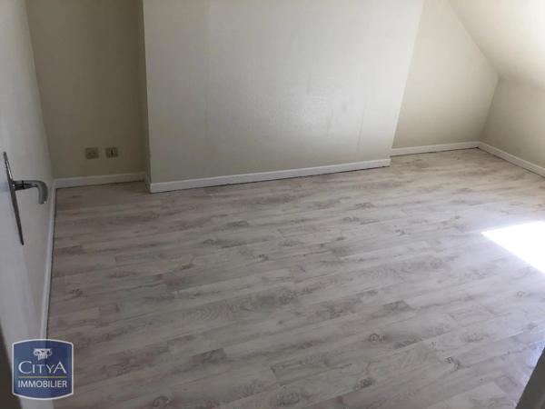 Appartement à louer 4 pièces 75.97m² Laon (02000)