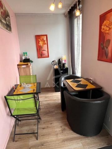 ANGOULEME SAINT-CYBARD - IMMEUBLE SUR 3 NIVEAUX