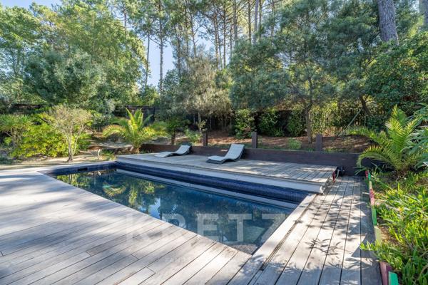 Villa contemporaine aux lignes pures et à l’élégance naturelle