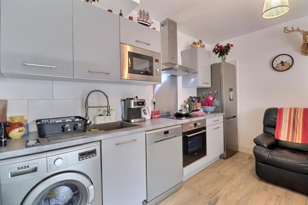 T2 avec terrasse et parking