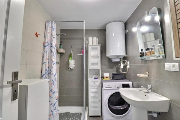 T2 avec terrasse et parking