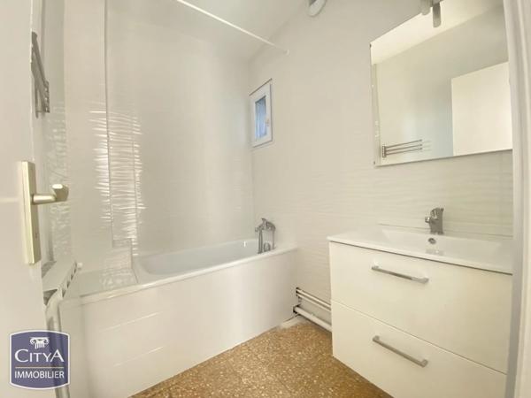 Appartement à vendre 4 pièces 67.36m² Nîmes (30000)