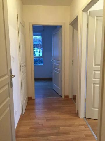 Appartement à louer 4 pièces 82.34m²