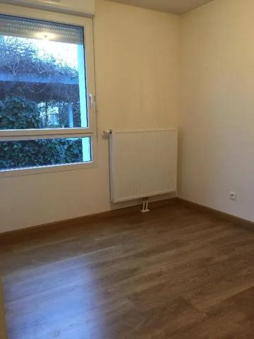 Appartement à louer 4 pièces 82.34m²