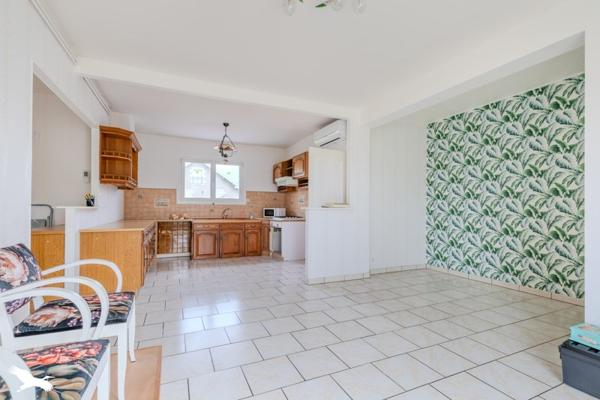Maison à vendre 171 300 € Coutras 4 p 93 m² DPE C