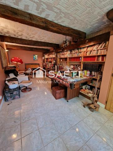 Spacieuse Maison Familiale de 300 m² édifiée sur un terrain arboré de 4025 m² longeant un pztit ruisseau