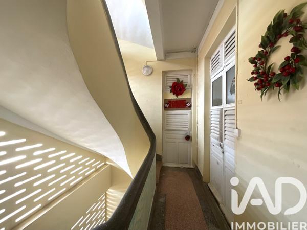 Immeuble à vendre 373 m² Saint-Pierre