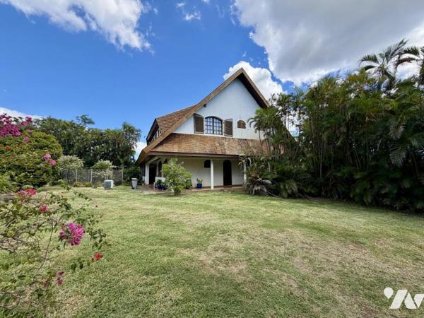 STE MARIE DUPARC TERRAIN A BATIR DE PLUS DE 10 000m² 