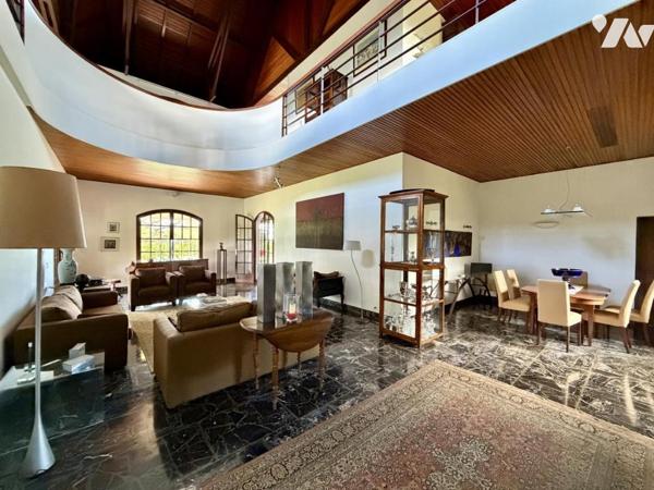 STE MARIE DUPARC TERRAIN A BATIR DE PLUS DE 10 000m² 