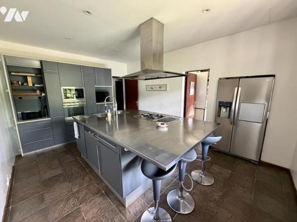 STE MARIE DUPARC TERRAIN A BATIR DE PLUS DE 10 000m² 