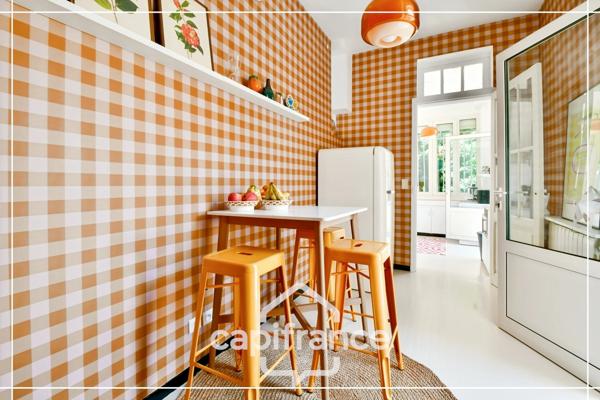 Maison de caractère d’exception centre-ville, 231 m², jardin intimiste, grand garage et dépendance