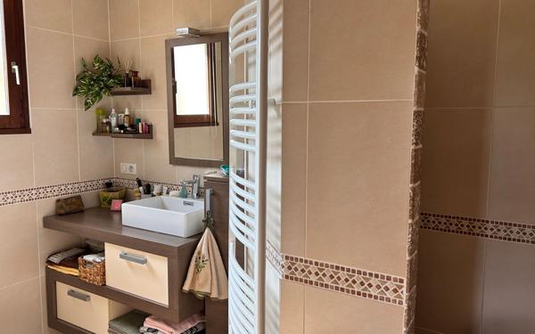 Maison à vendre    6 pièces •  Mollans-sur-Ouvèze