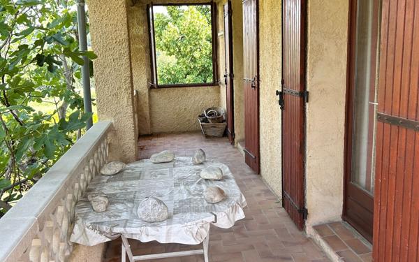 Maison à vendre    6 pièces •  Mollans-sur-Ouvèze