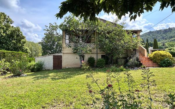 Maison à vendre    6 pièces •  Mollans-sur-Ouvèze