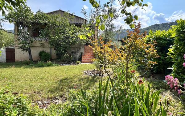 Maison à vendre    6 pièces •  Mollans-sur-Ouvèze