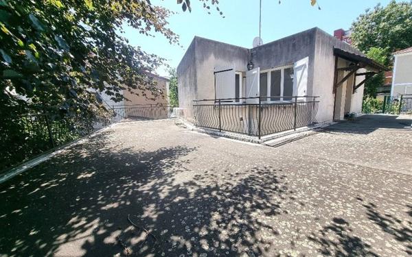 Appartement à vendre    1 pièce • 27,61 m2 Ivry-sur-Seine