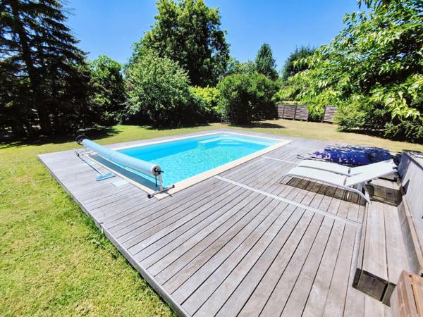 Maison rénovée; sans vis à vis; piscine chauffée