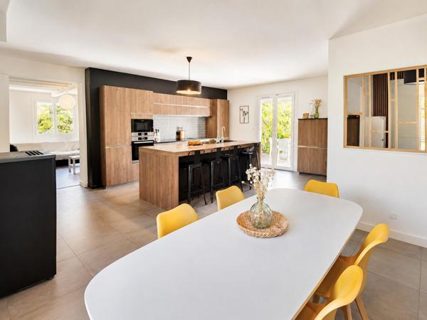 Maison rénovée; sans vis à vis; piscine chauffée