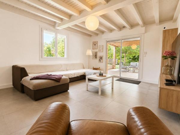 Maison rénovée; sans vis à vis; piscine chauffée