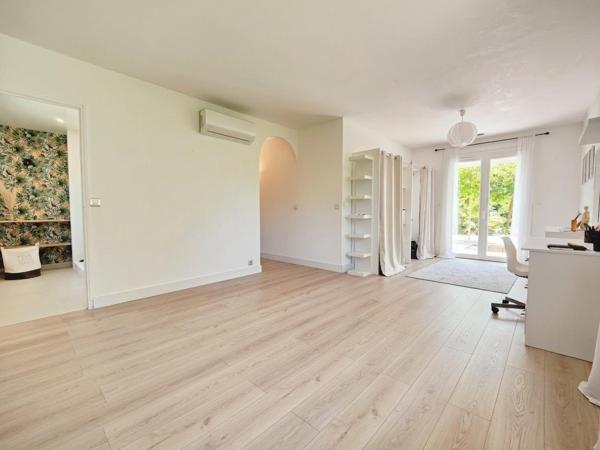 Maison rénovée; sans vis à vis; piscine chauffée
