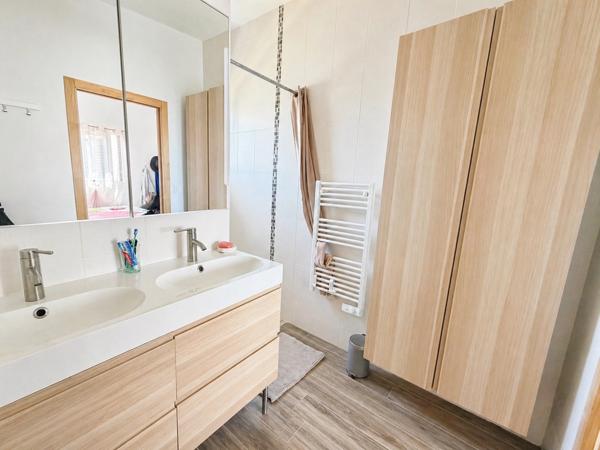 Superbe Maison contemporaine lumineuse avec terrasse et suite parentale – à découvrir ! TREGLONOU (29)
