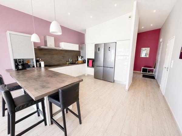 Superbe Maison contemporaine lumineuse avec terrasse et suite parentale – à découvrir ! TREGLONOU (29)
