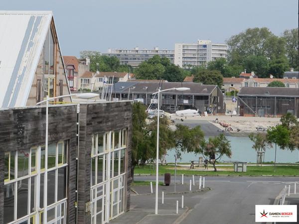 La Ville en Bois - Grand appartement T3 en dernier étage. La rochelle