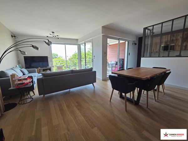 La Ville en Bois - Grand appartement T3 en dernier étage. La rochelle
