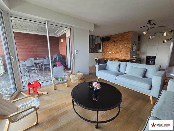 La Ville en Bois - Grand appartement T3 en dernier étage. La rochelle