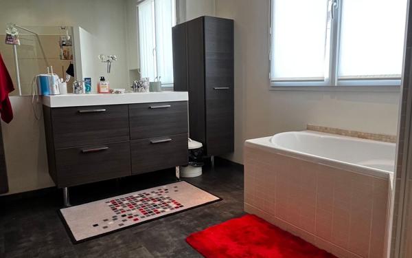 Appartement à vendre    6 pièces • 297,79 m2 Limoges