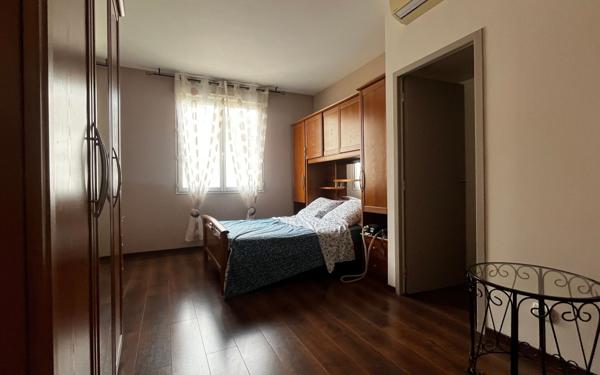 Appartement à vendre    6 pièces • 297,79 m2 Limoges