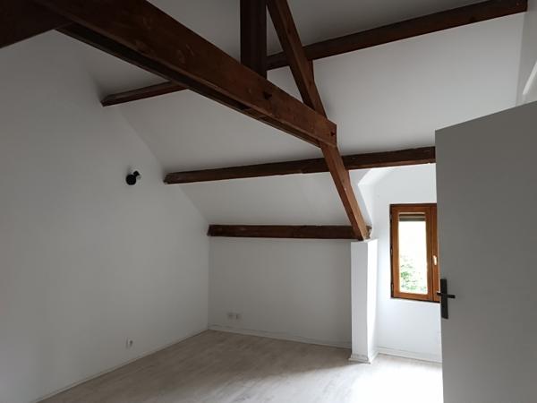 Maison à louer 580 € CC Leuhan 2 p 46 m² DPE D