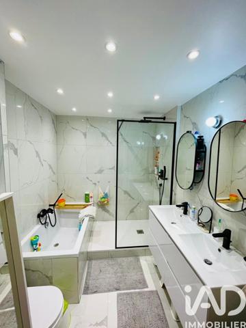 Appartement à vendre 5 pièces 101 m² Le Chesnay-Rocquencourt