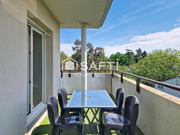 Appartement T3  de 55m² construit en 2005 avec terrasse sans travaux