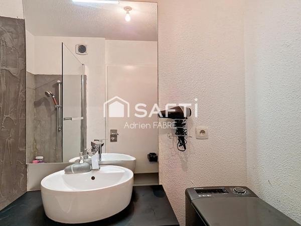 Appartement T3  de 55m² construit en 2005 avec terrasse sans travaux