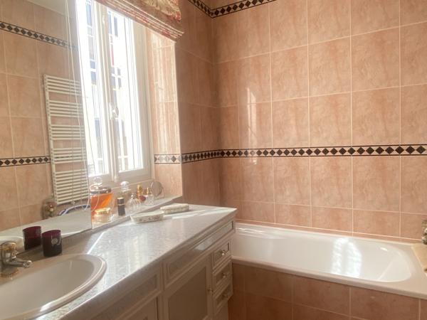 CENTRE VILLE - BEL APPARTEMENT T5