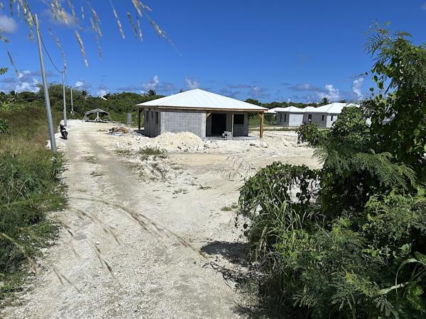 Saint-François (97118) Parcelle plate et très bien proportionnée.