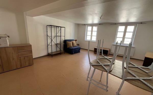 Appartement à louer    1 pièce • 30 m2 Mende