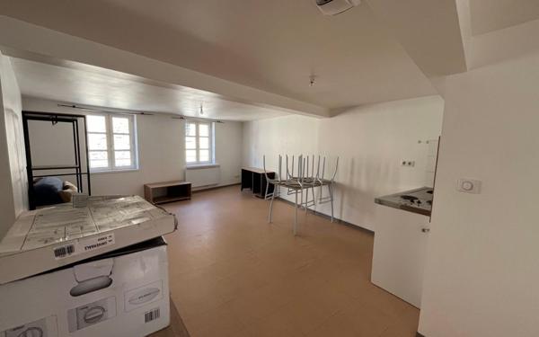 Appartement à louer    1 pièce • 30 m2 Mende