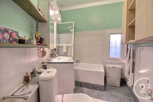 Appartement à vendre  3 pièces - 55 m2 CHATEAUNEUF GRASSE - 06