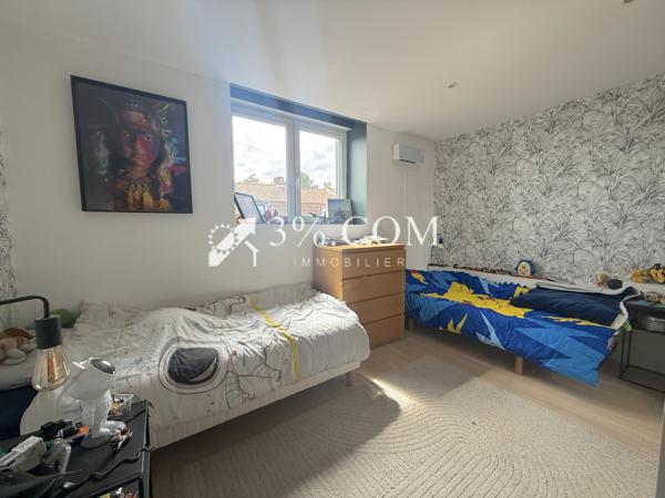 Maison
                                                                                                                                                                                                                                                                                                                        4 pièce(s)                                                                                                                                                                                                          3 chambre(s)                                                                                                                                                                                                          98  m²