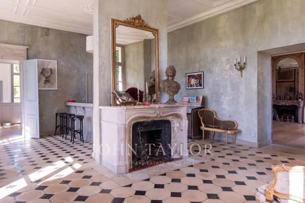 Domaine d’Exception de 57 Hectares à Proximité de Paris