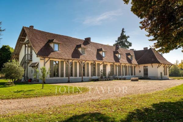 Domaine d’Exception de 57 Hectares à Proximité de Paris
