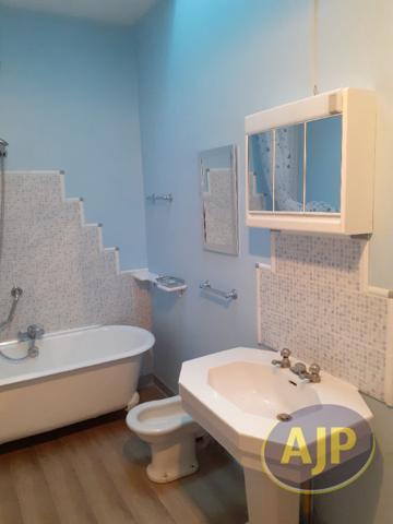 Appartement à louer Saintes : 4 pièces, 105m² avec 2 chambre(s) à 765€ - AJP Immobilier Saintes