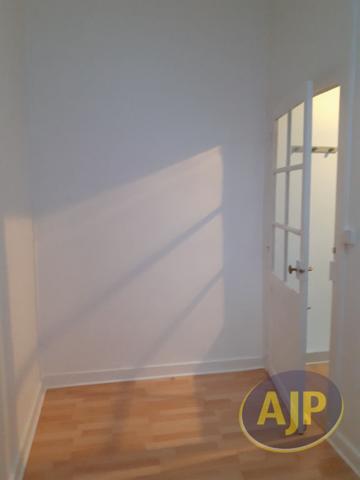 Appartement à louer Saintes : 4 pièces, 105m² avec 2 chambre(s) à 765€ - AJP Immobilier Saintes