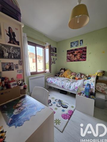 Maison à vendre 5 pièces 79 m² Sainte-Geneviève-des-Bois
