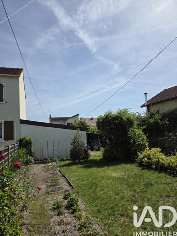 Maison à vendre 5 pièces 79 m² Sainte-Geneviève-des-Bois