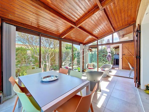 Maison T5 3 chambres 134 m² piscine