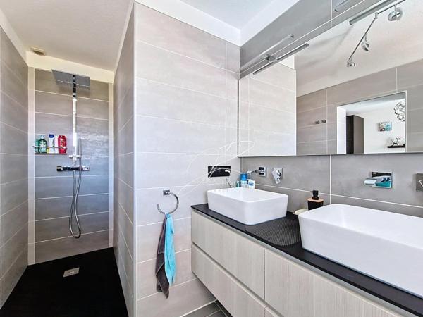Maison T5 3 chambres 134 m² piscine