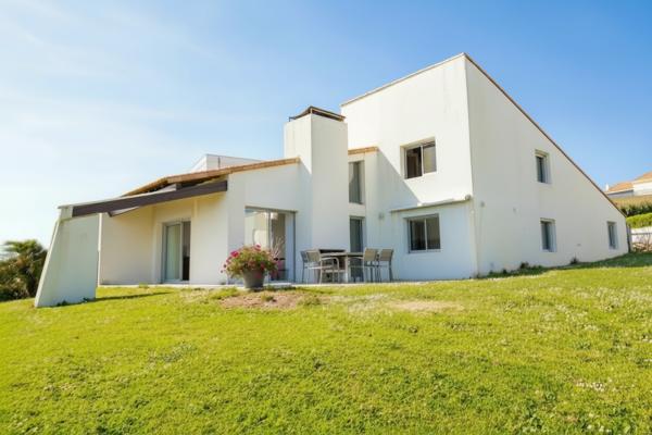 Corniche de Vaux sur mer, Un rêve disponible !